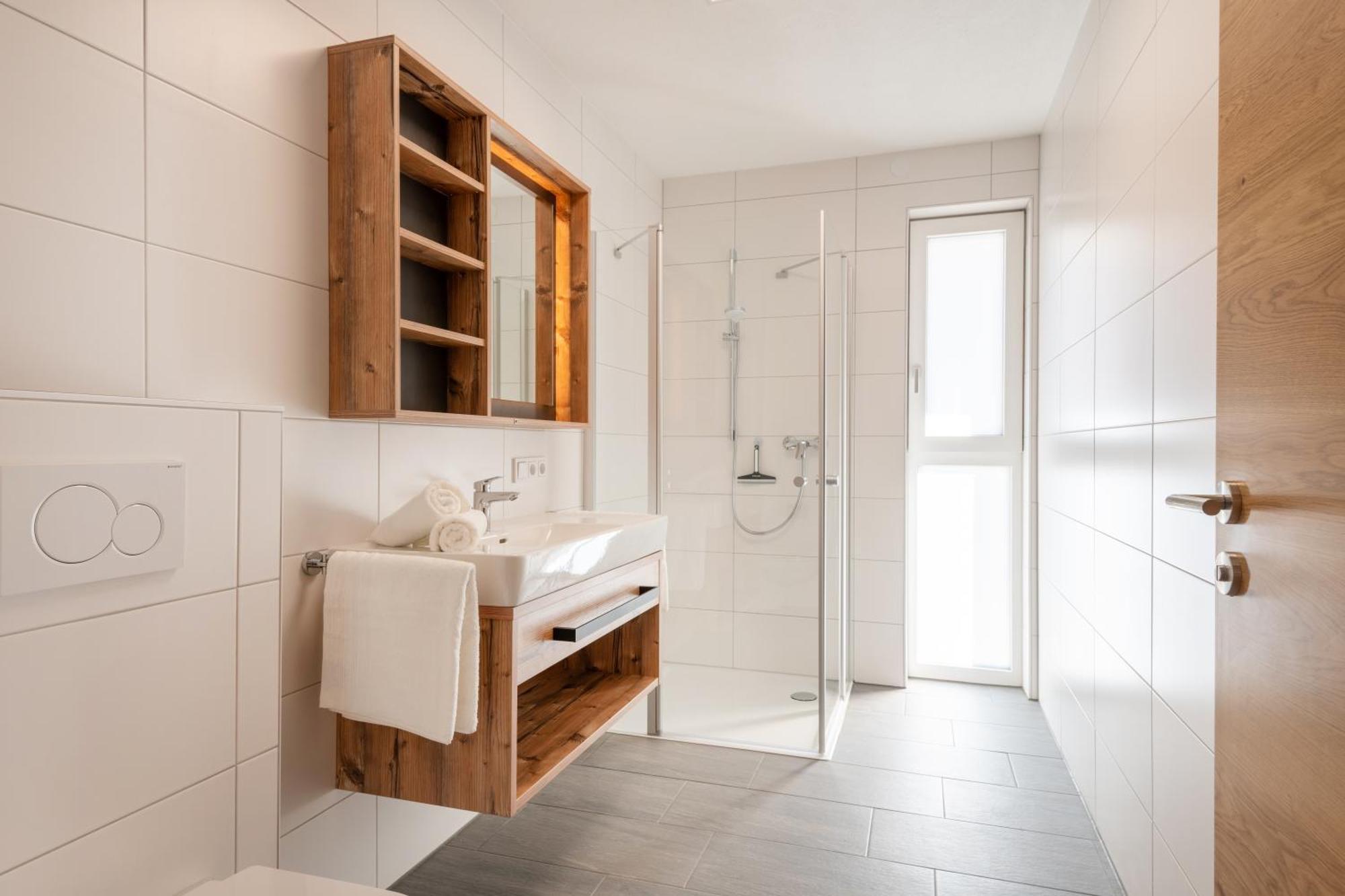 Artemis Apartment *